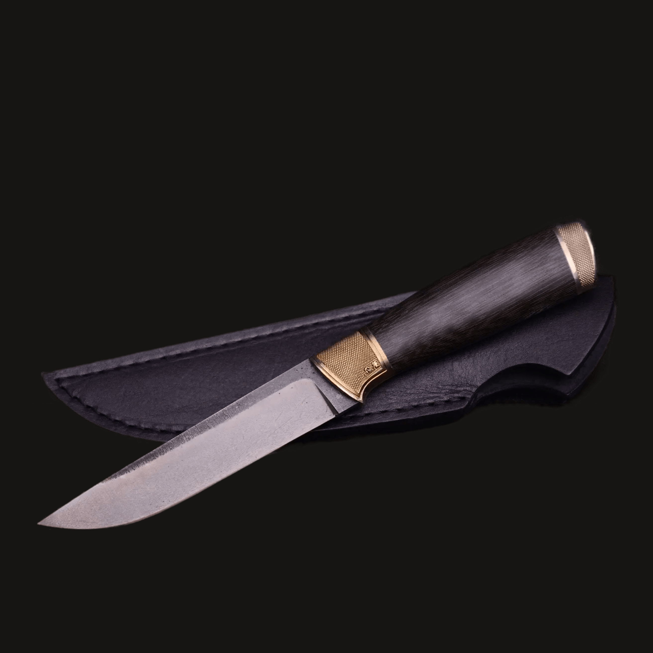 Unique hunting knife materials