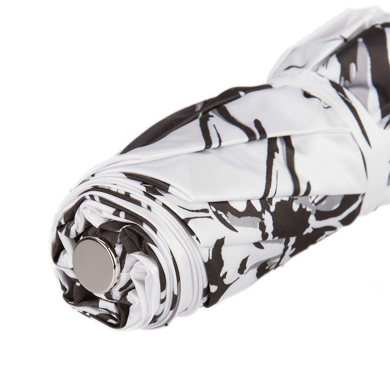 Chic Black and White Flowered Folding Umbrella – Handmade in Italy