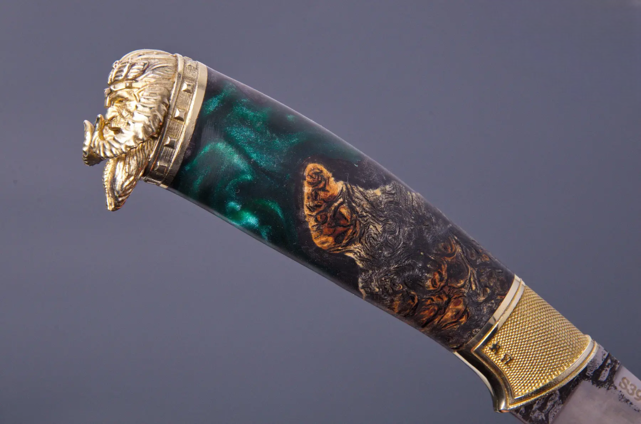 Collector's Edition Luxury Knife