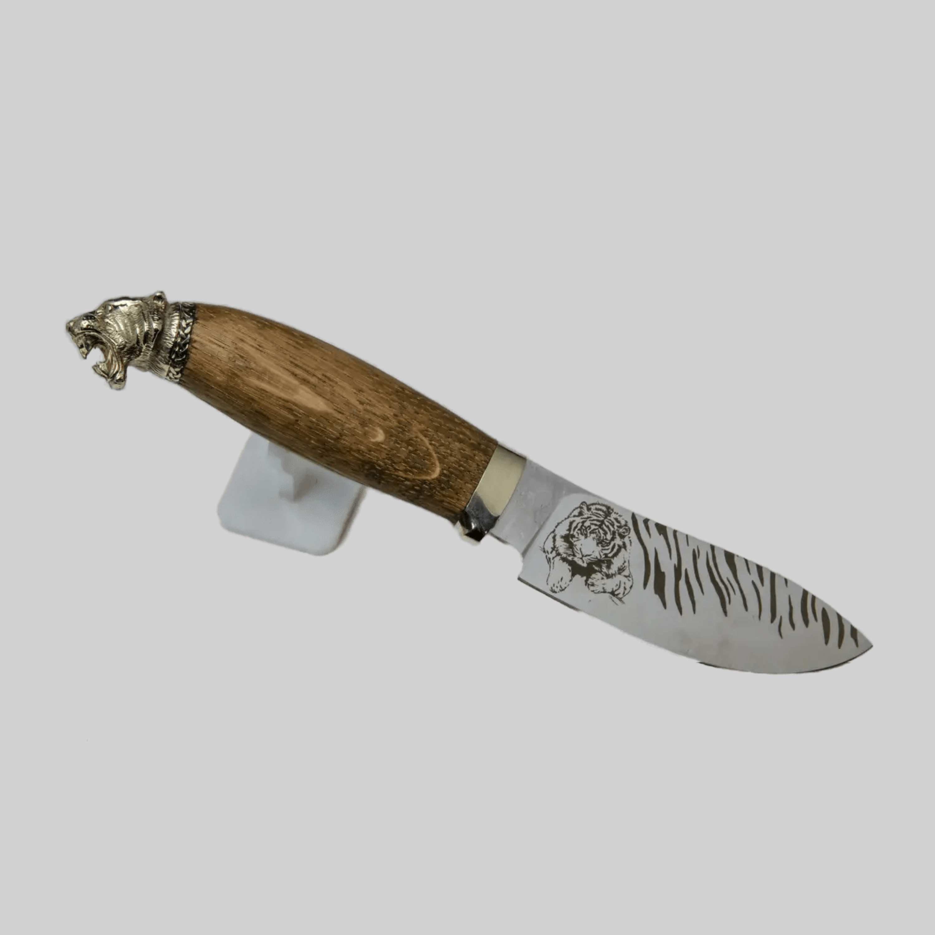 Signature series hunting knives