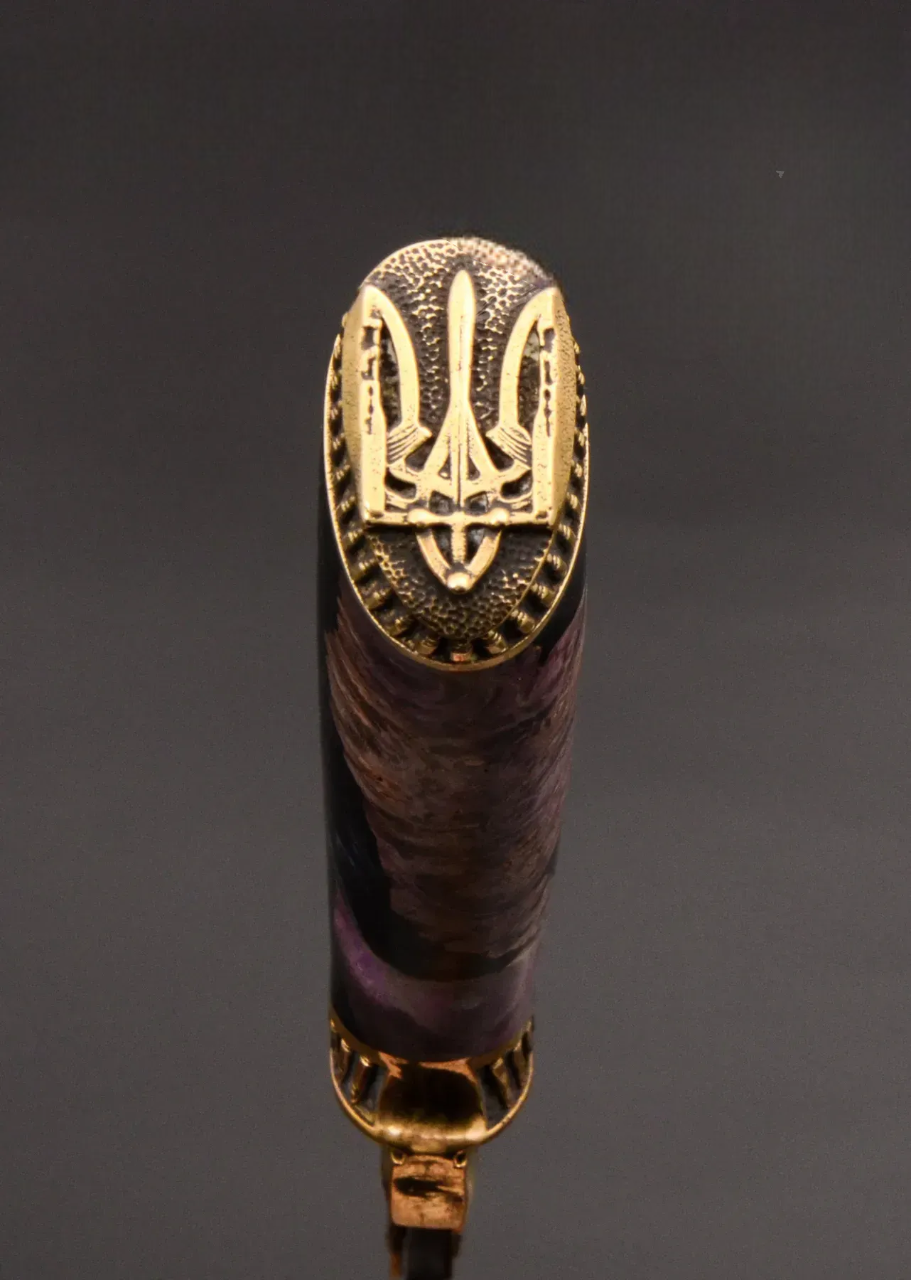 Designer Exclusive Handmade Knife with Revolver Guard