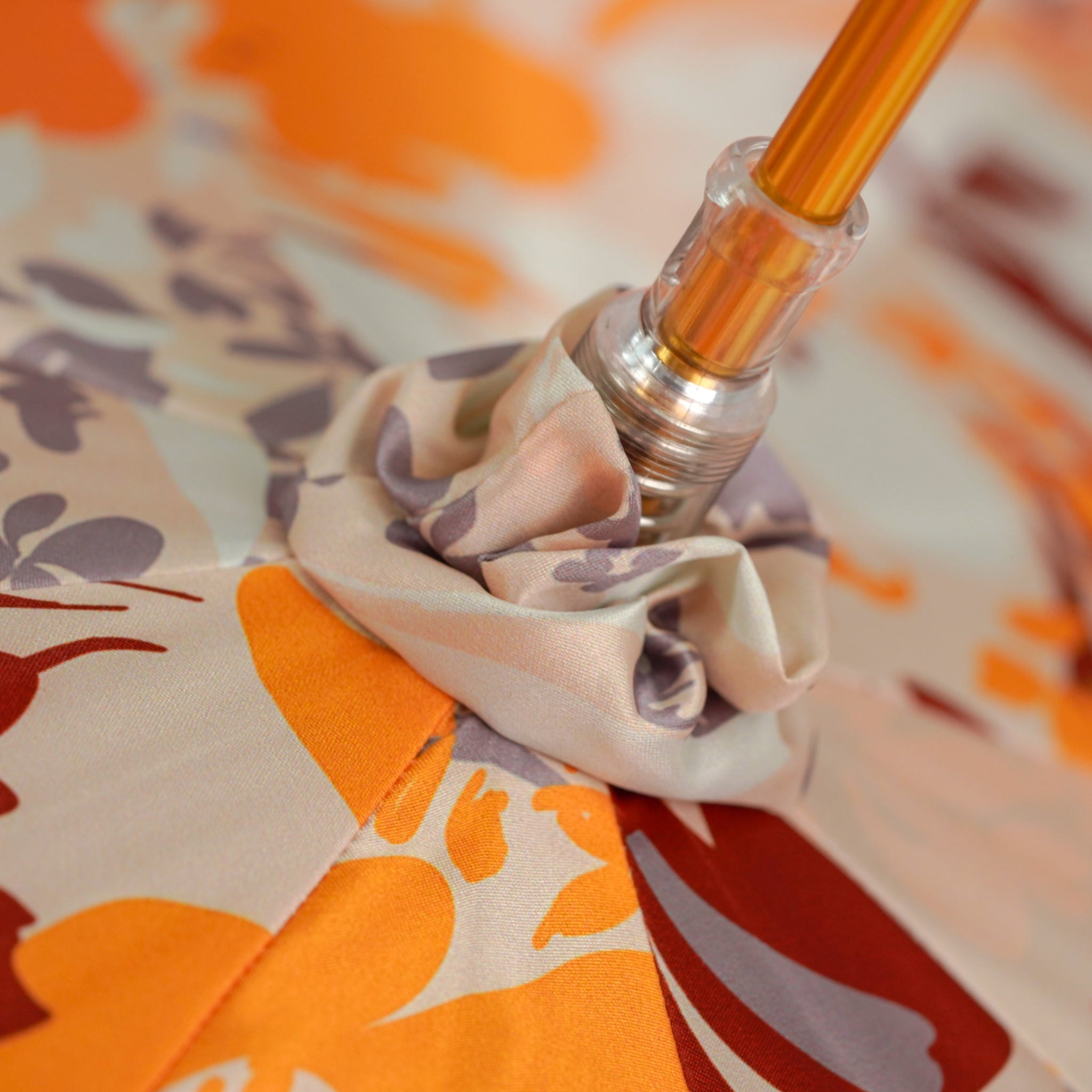 Luxury Floral Umbrella with Hand-Painted 24K Gold Red Flower Handle