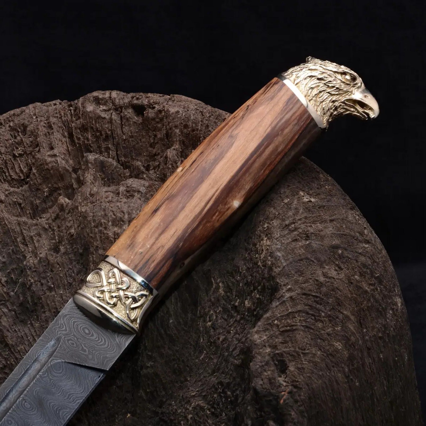 Exclusive knives