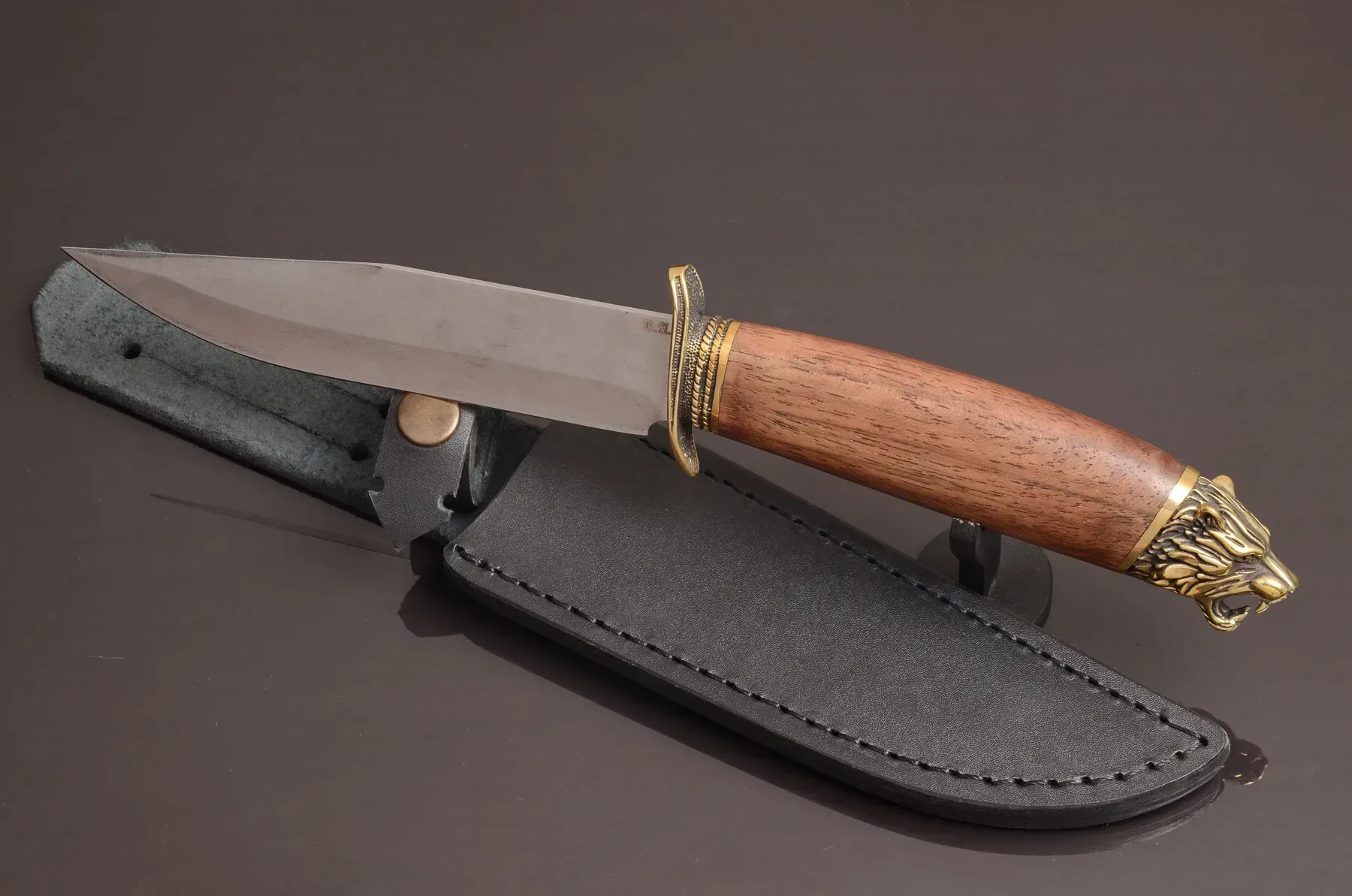 Designer Classic Stainless Steel Knife with Walnut Handle
