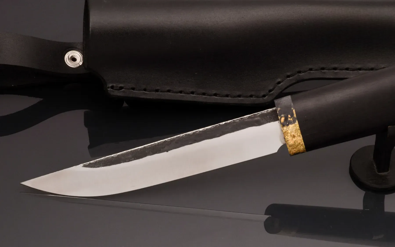 Collectible Yakut-Style Knife – N690 Steel with Hornbeam Handle
