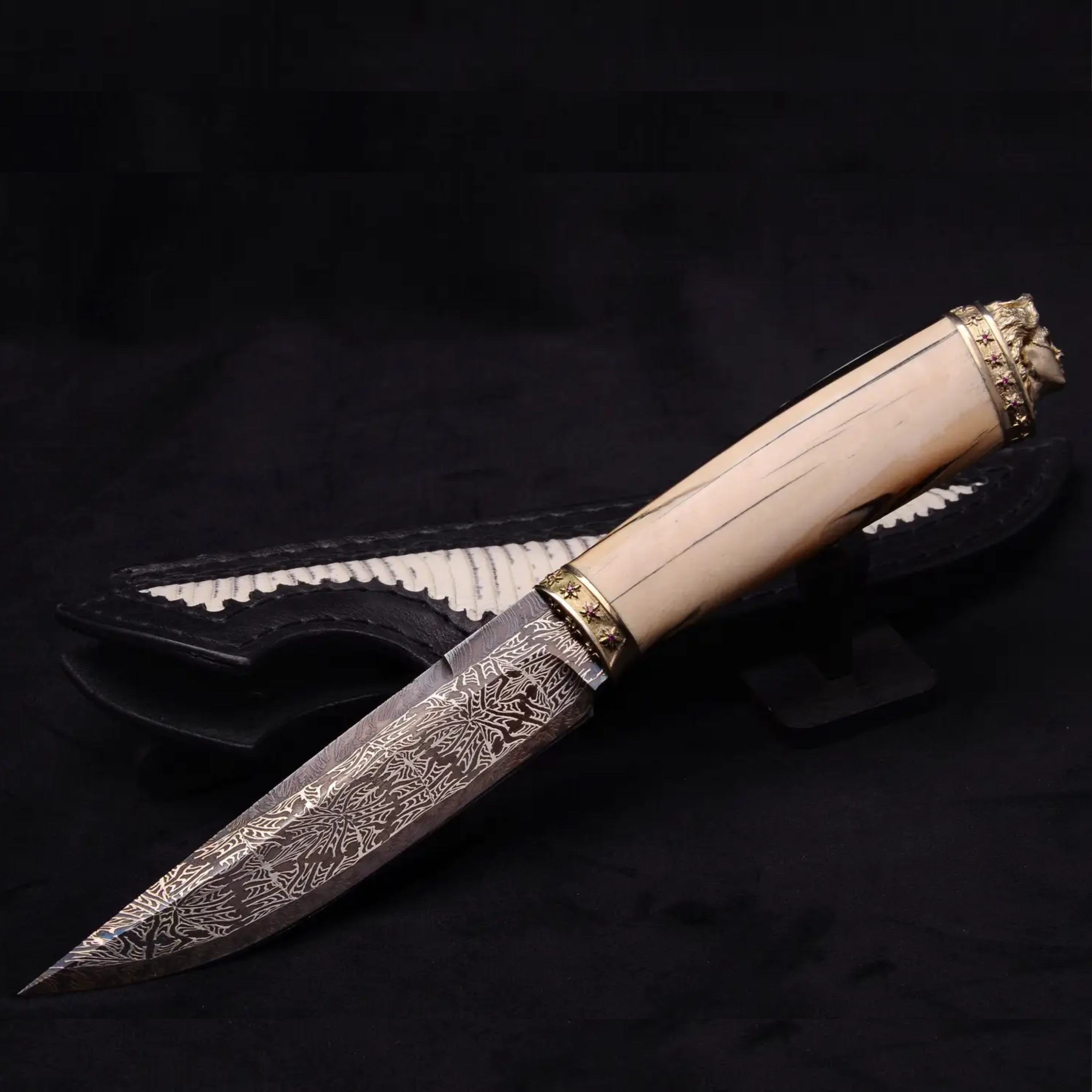 Exclusive pocket knives