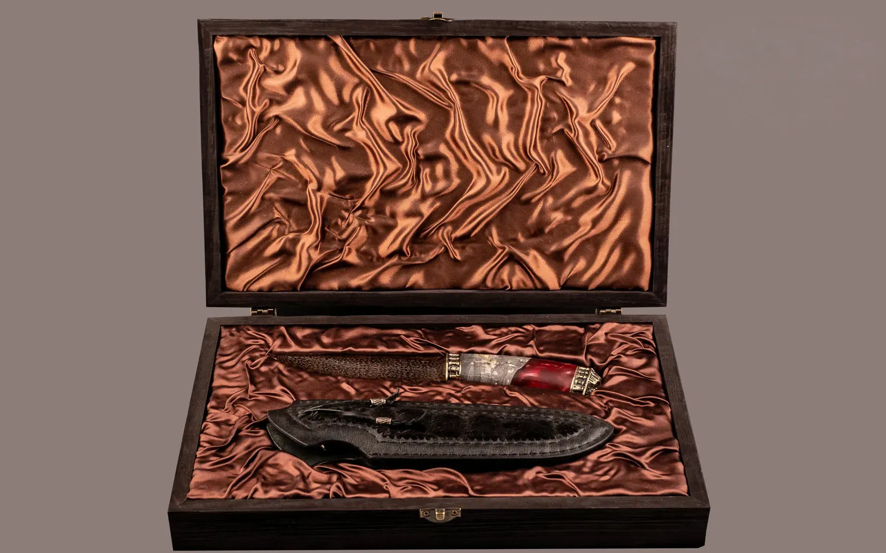 Gallery craft knife object