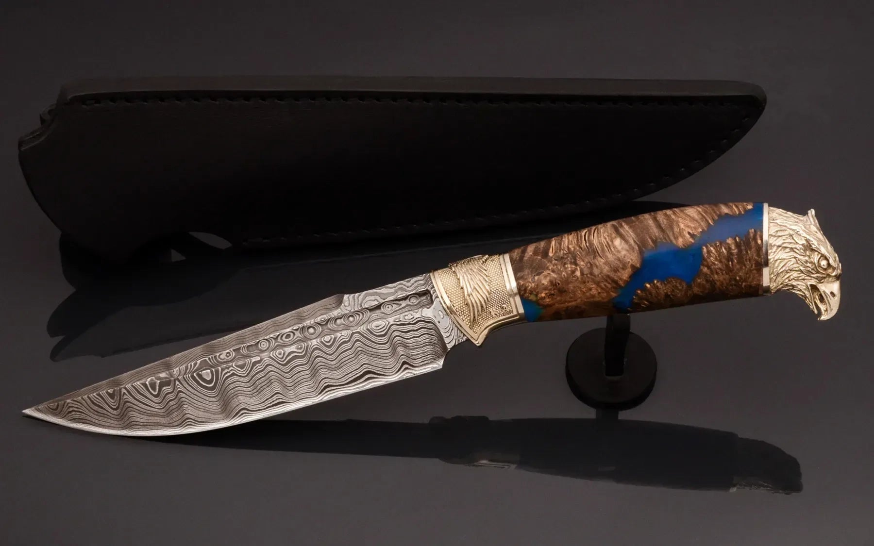 Handmade damascus knife for collectors