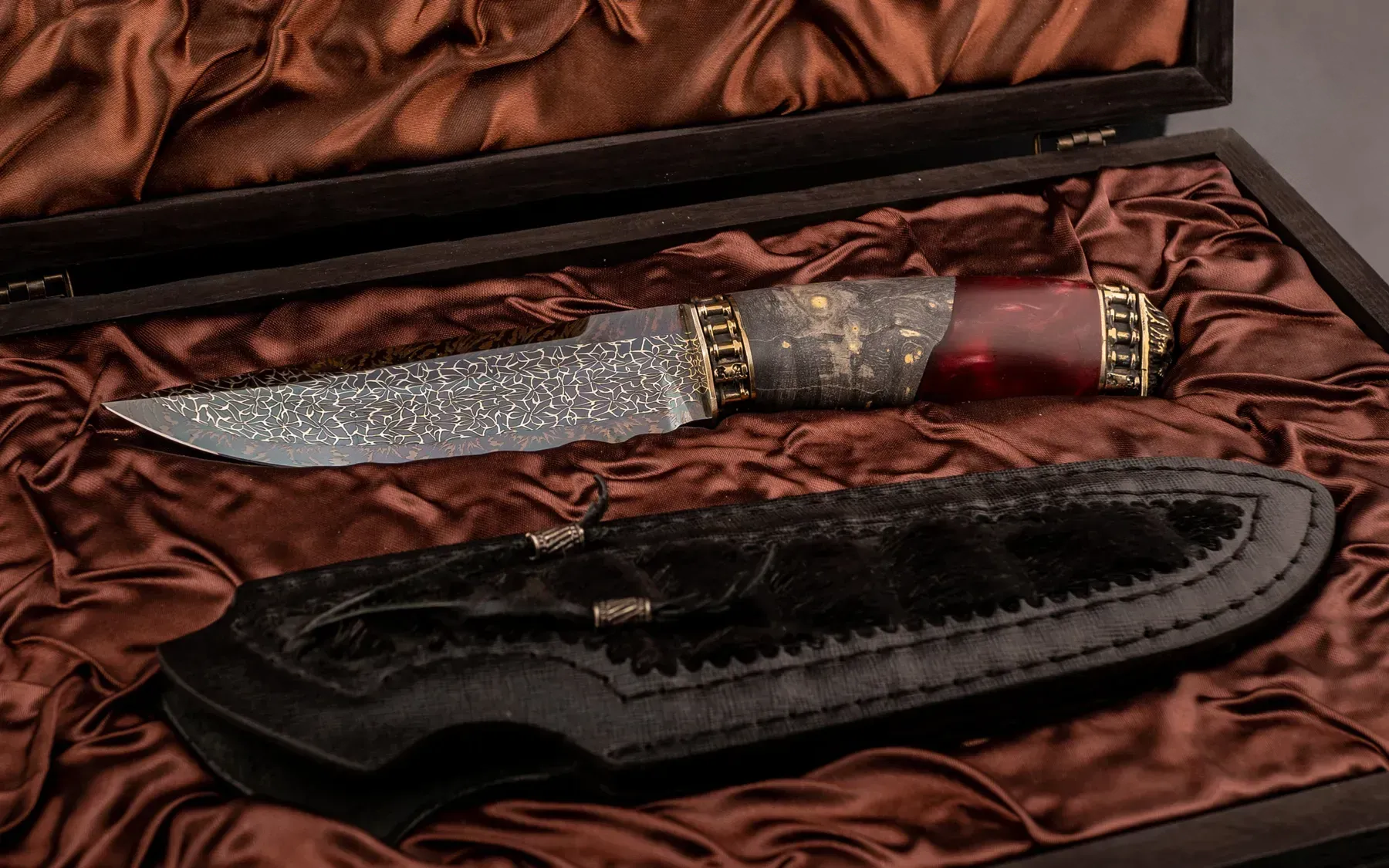 Handmade knife single piece