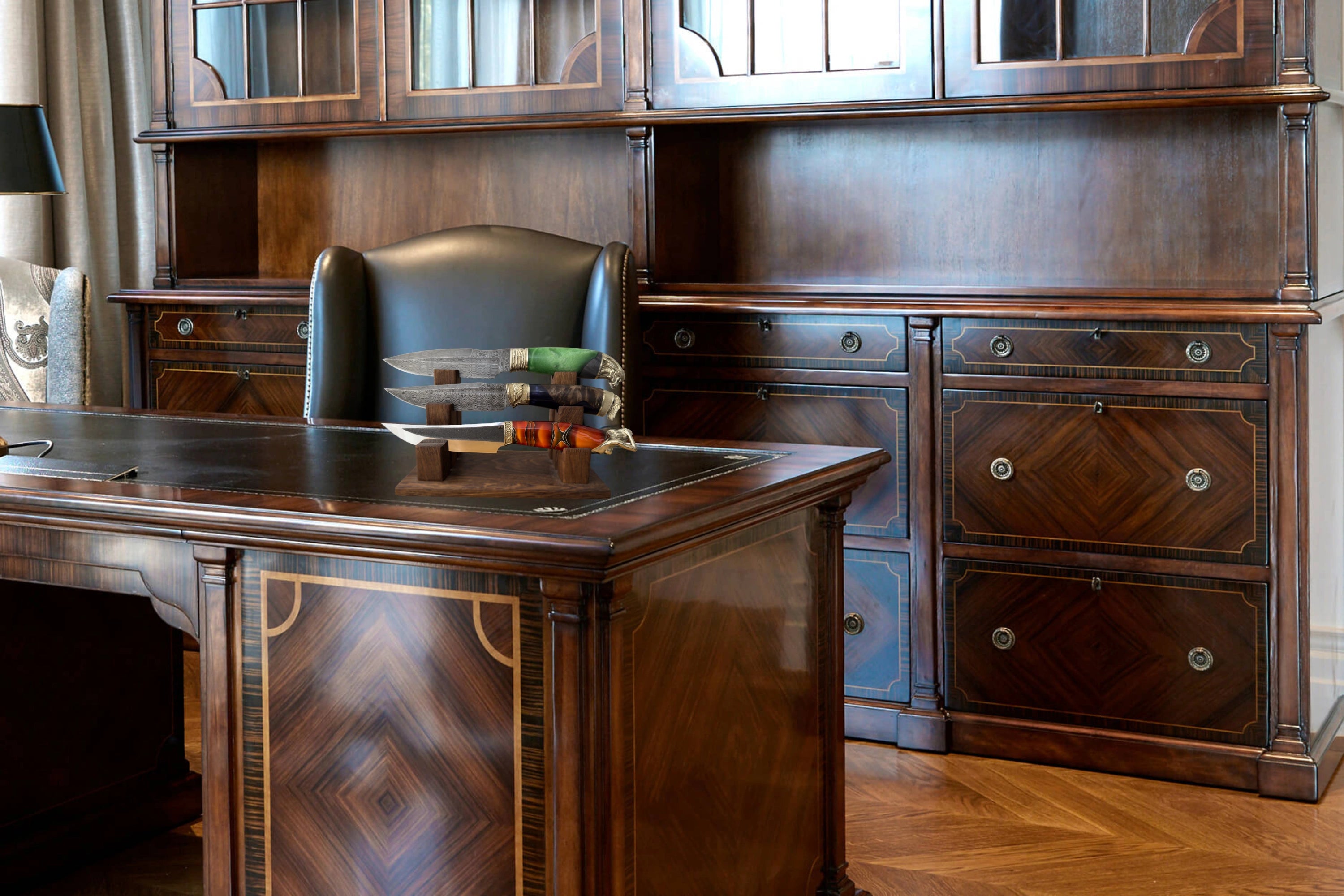 Sculptural design artisan knives