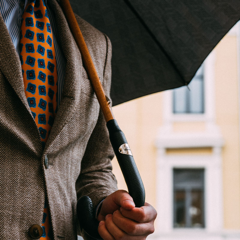 Quality Bespoke Gentleman’s Umbrella with Leather Handle