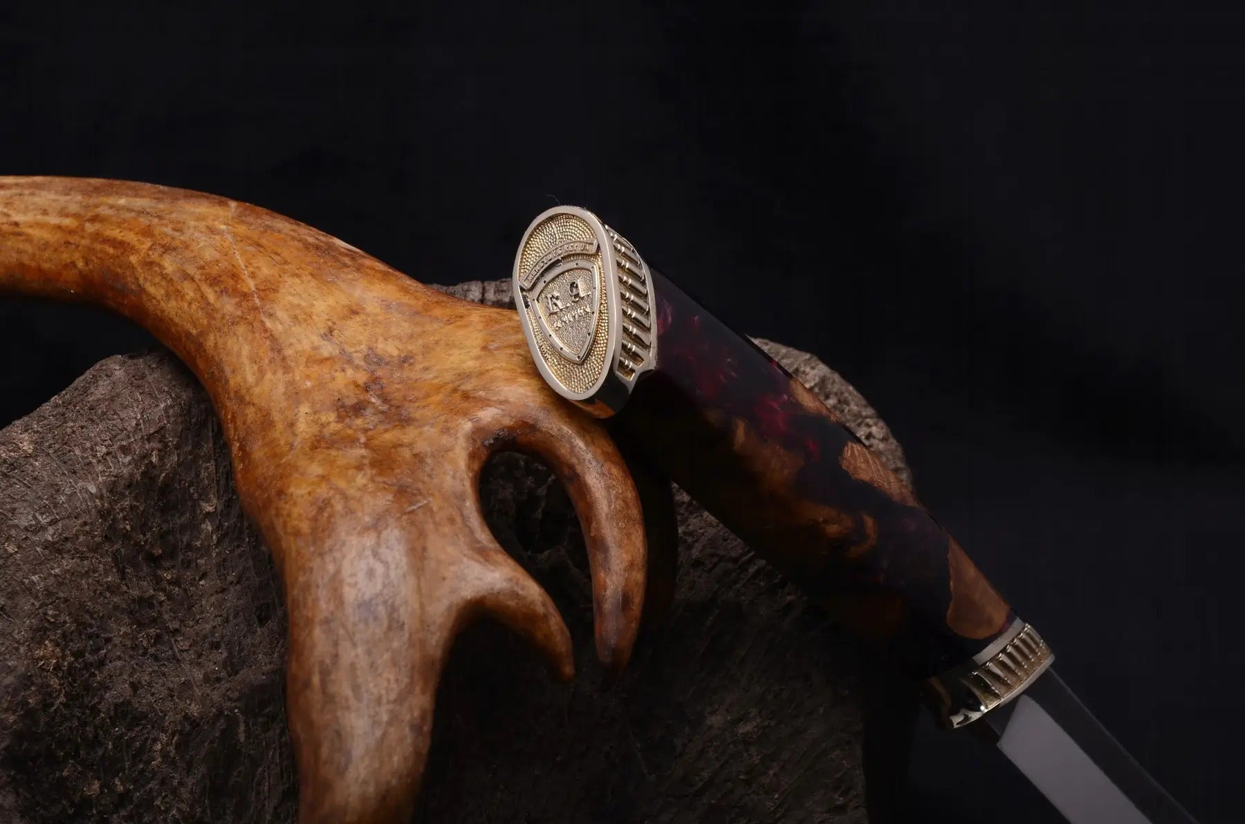 High-end survival knives