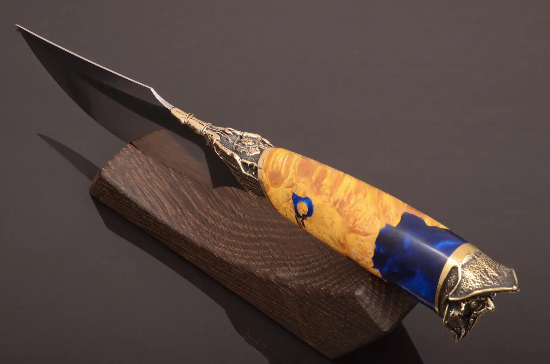 Black Pearl Handcrafted Universal Knife with Hybrid Handle