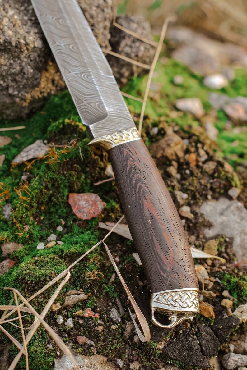 Tactical hunting knives