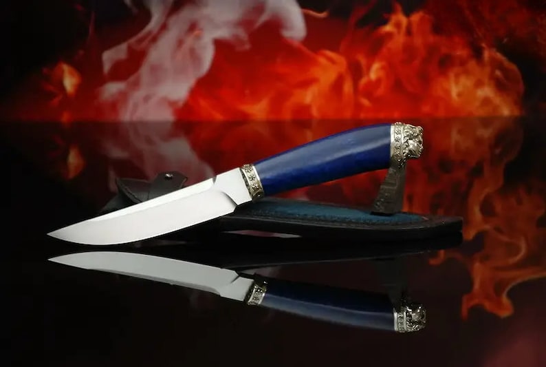 Precision-crafted hunting knives