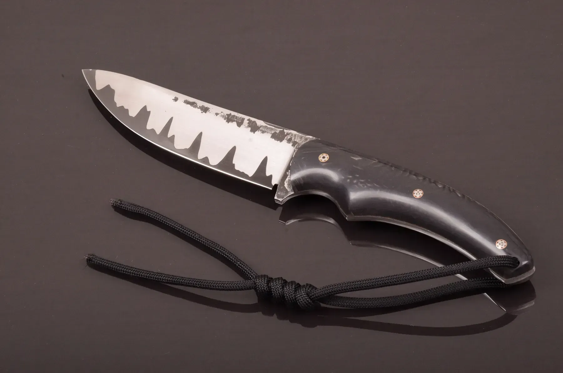 Limited Edition Full-Tang Collectible Knife with Leather Sheath