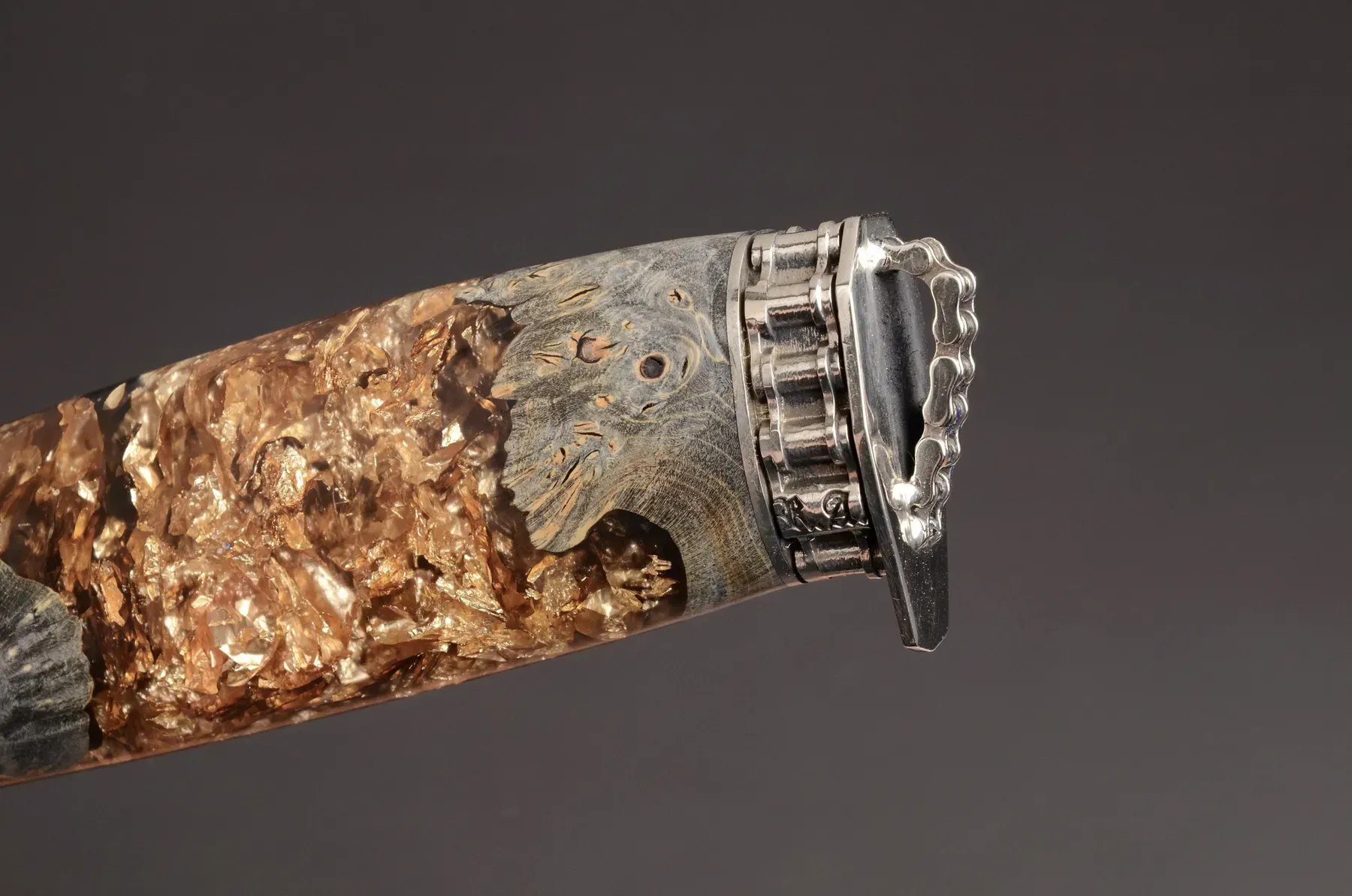 Luxury Damascus Steel Knife with Hybrid Handle and Leather Sheath - Elegant Knives