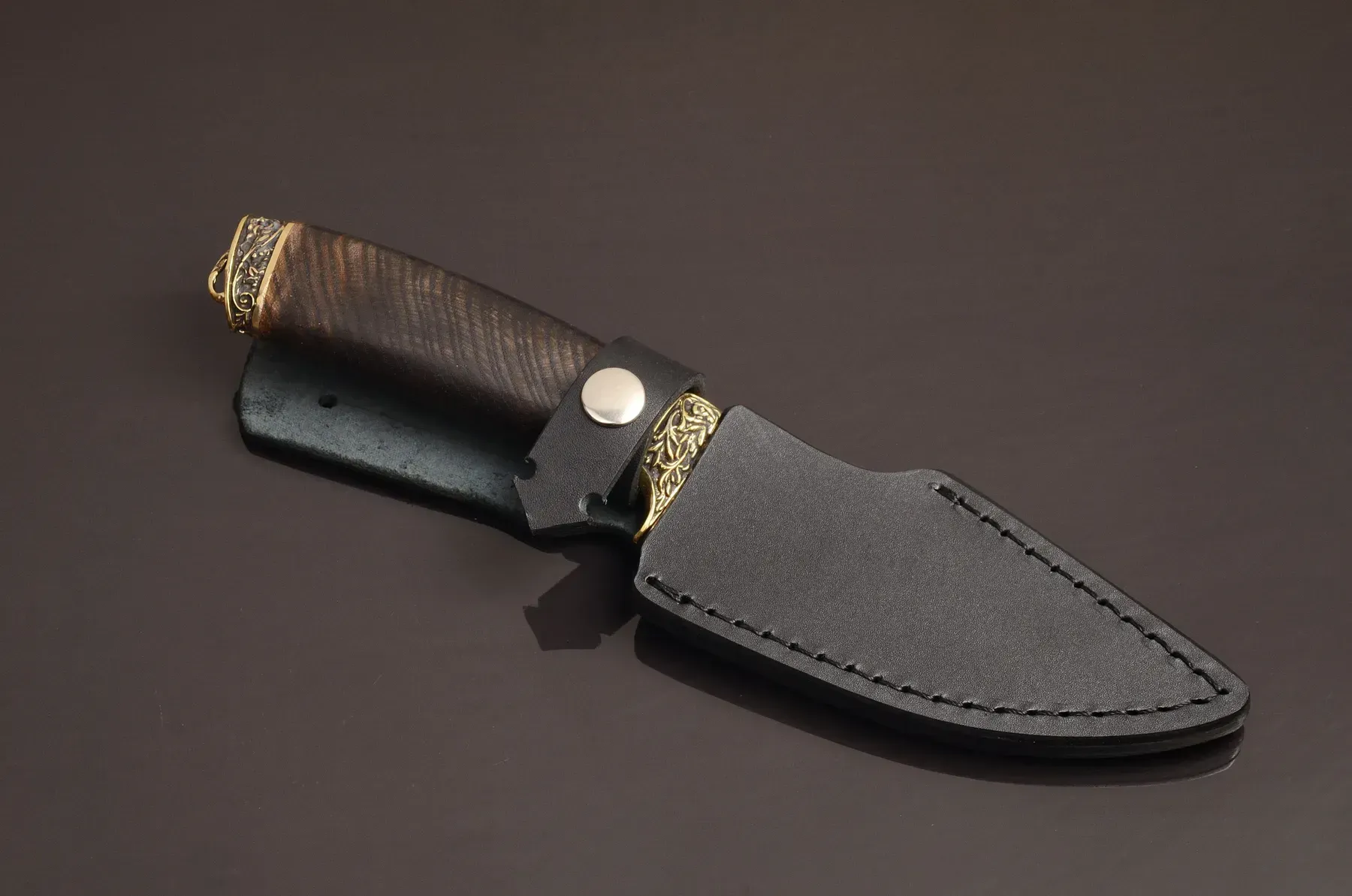 Compact Stainless Steel Knife 50X14MF with Hornbeam Handle