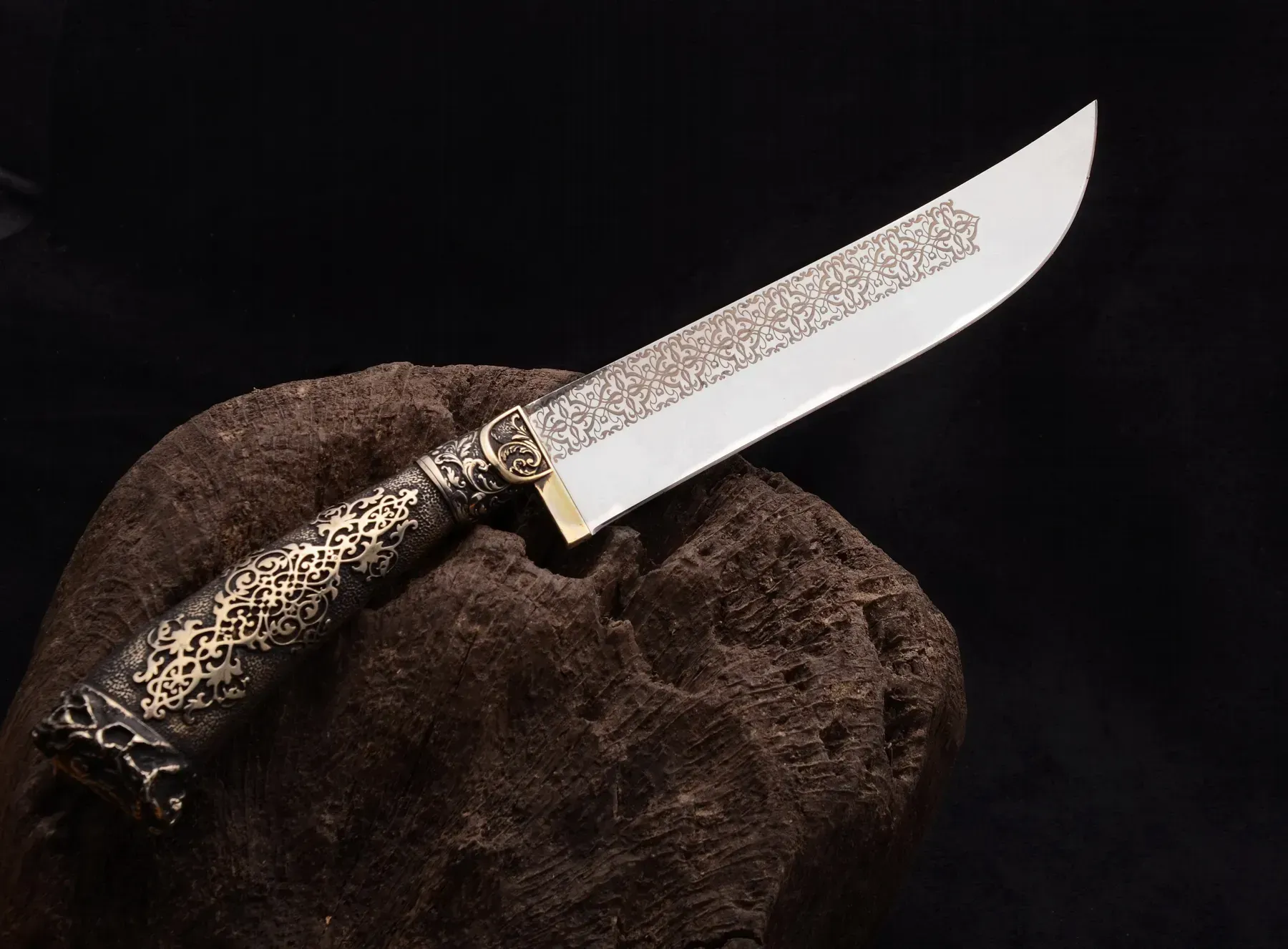Uzbek-Style Handmade Knife 50X14MF Steel with Leather Sheath