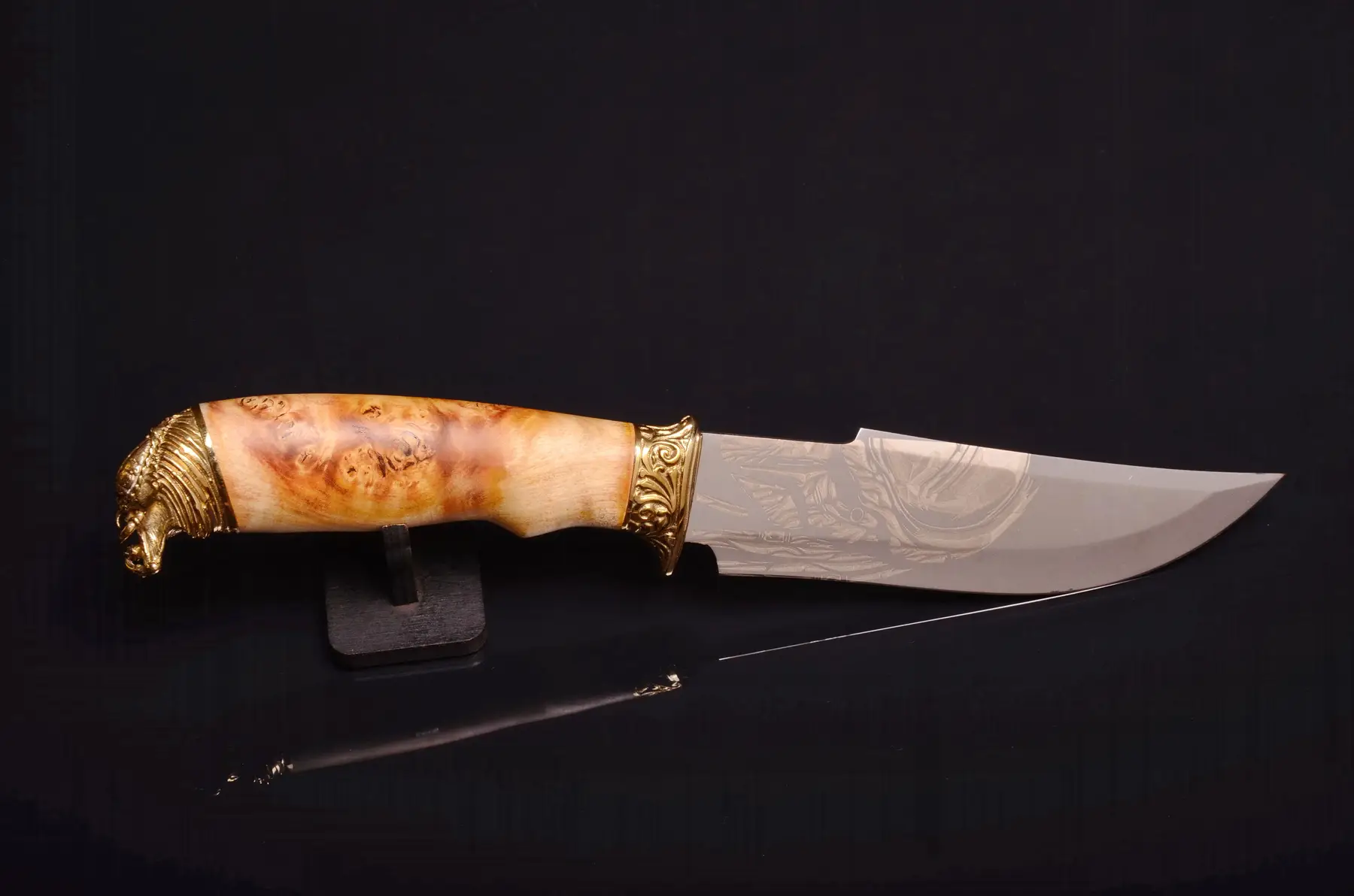 Customizable hunting knife kits
