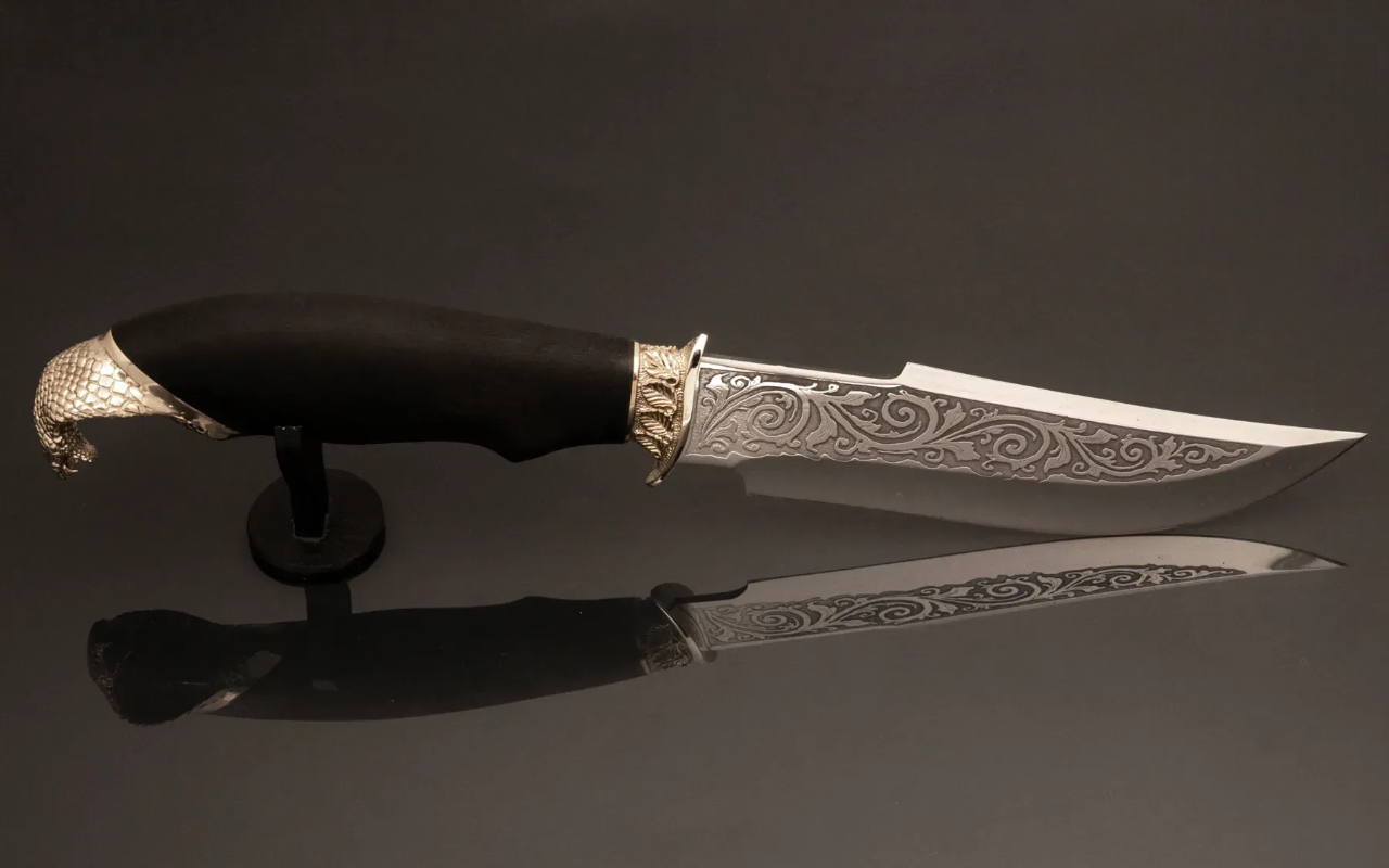 Collectible Knife with Stainless Steel Blade and Hornbeam Handle