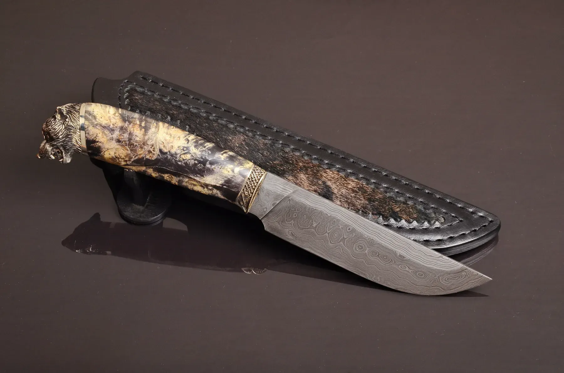 Handmade Damascus Steel Knife "Wolf" with Leather Fur Sheath