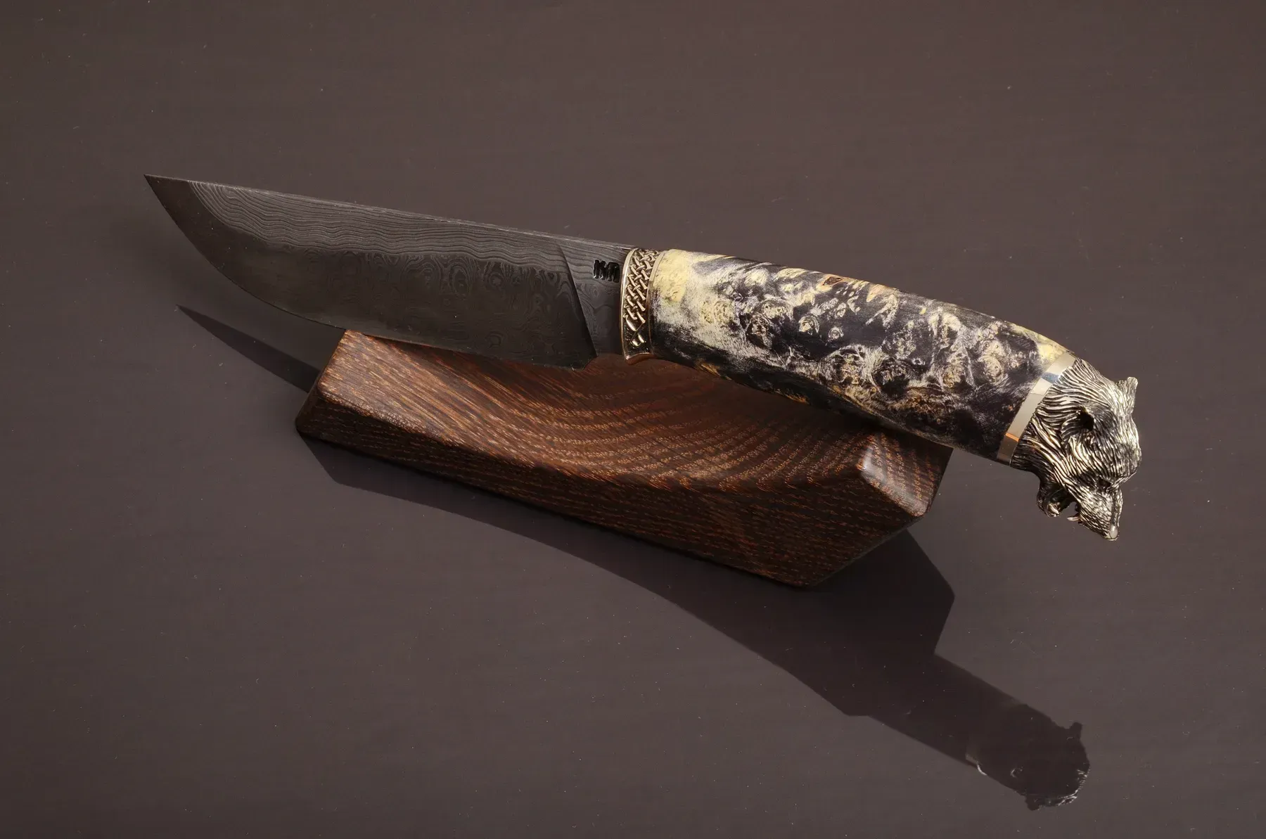 Handmade Damascus Steel Knife "Wolf" with Leather Fur Sheath