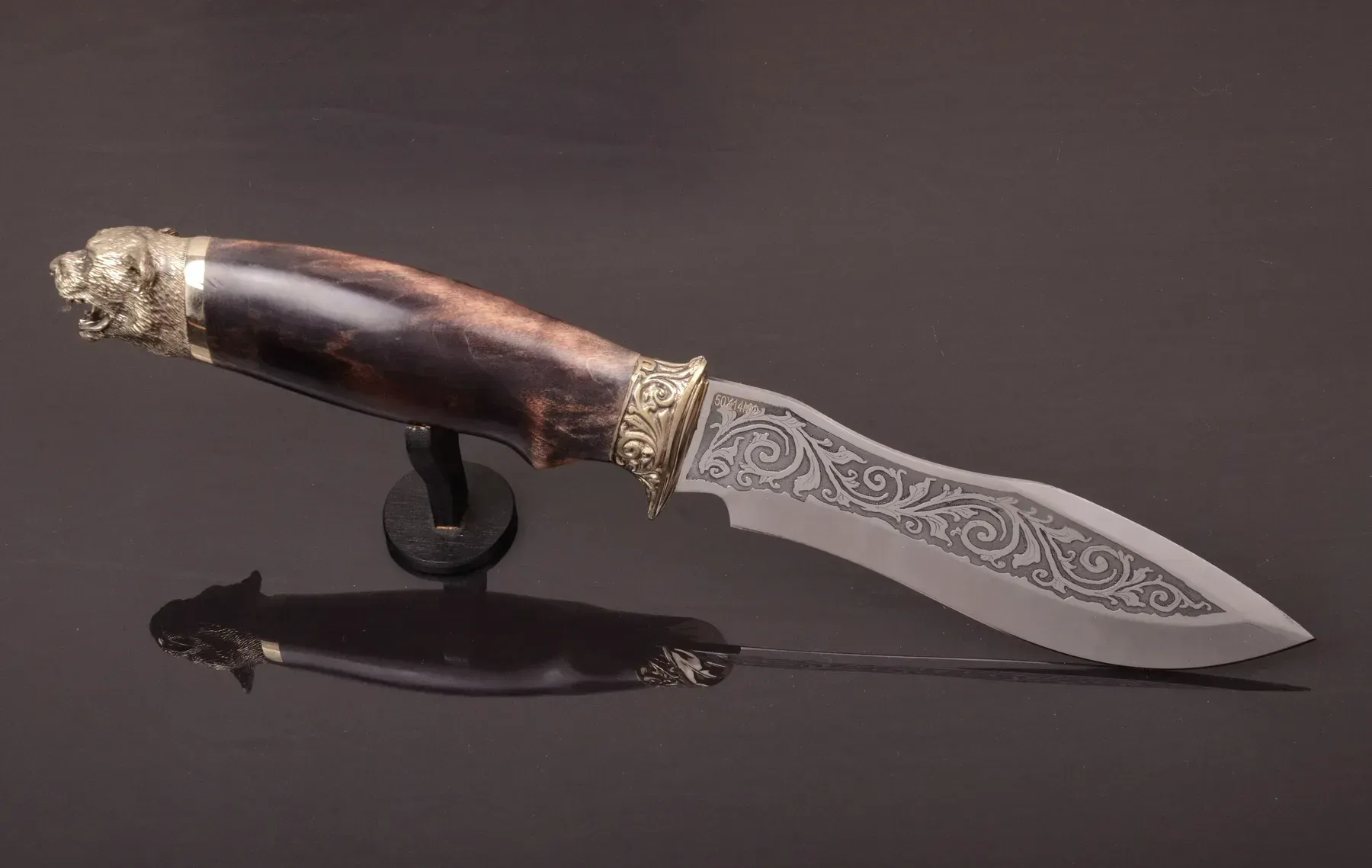 Hunting-Themed Knife with Bear Etching and Walnut Handle