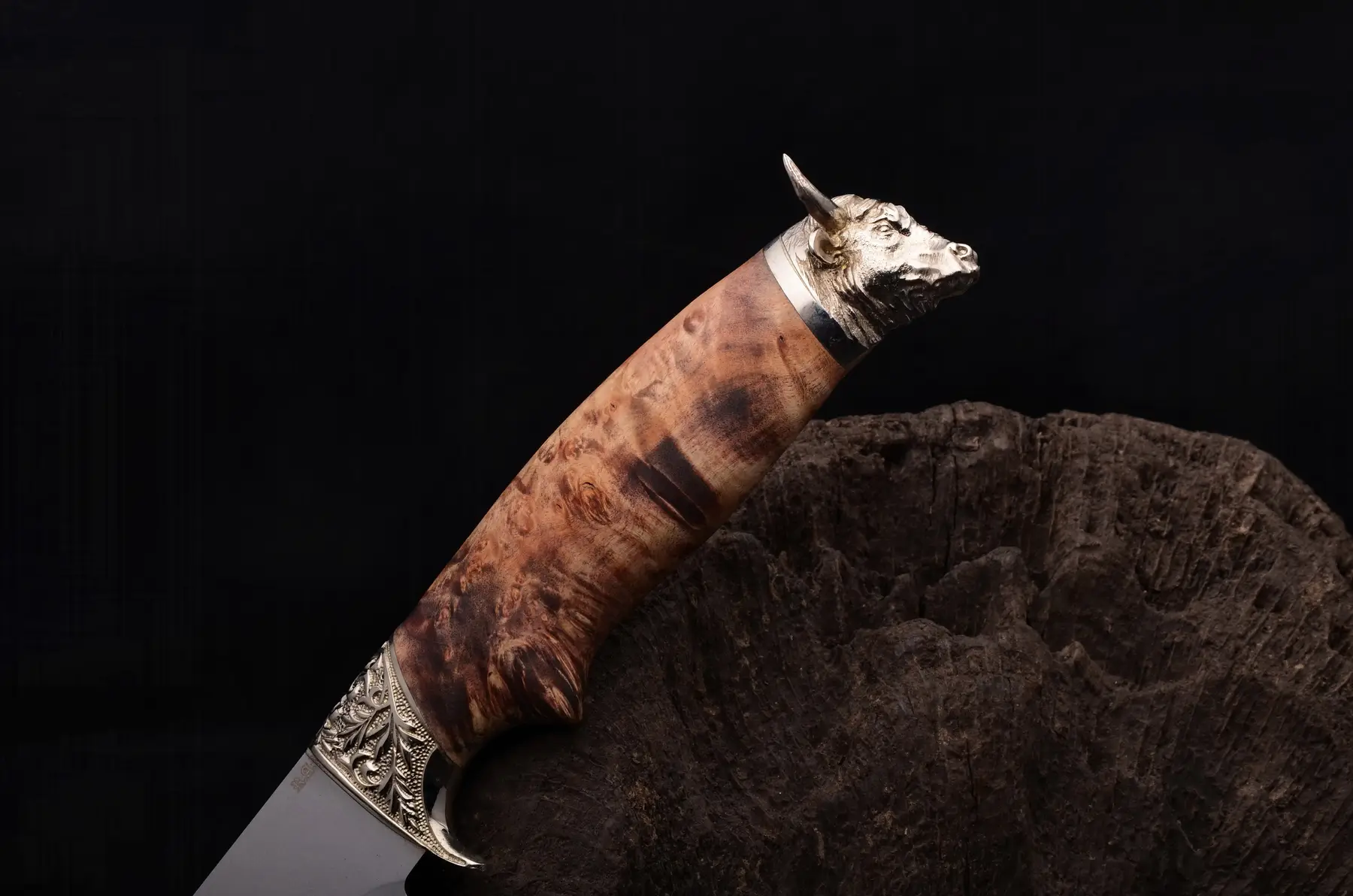 Special edition tactical hunting knives