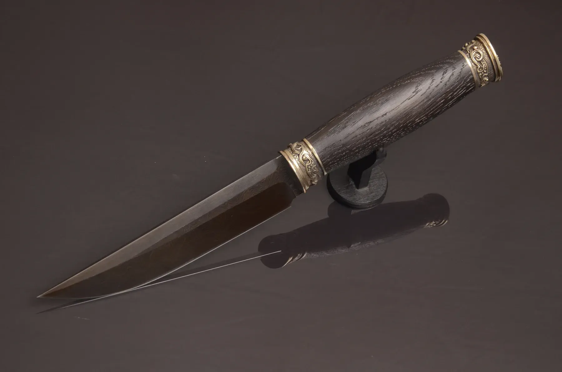 Designer Classic Damascus Steel Knife with Moose Head Casting