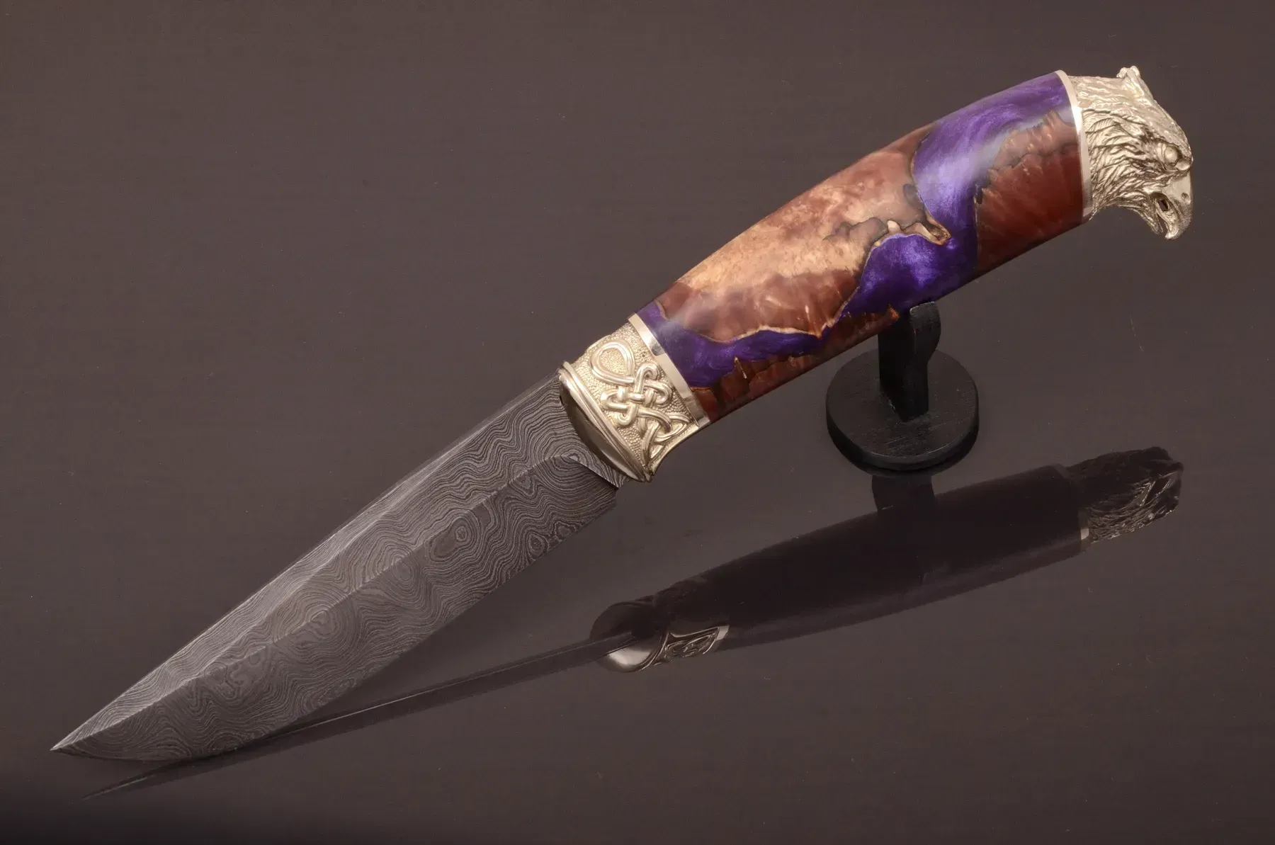 Handmade Damascus Steel Knife with Artistic Casting and Hybrid Handle