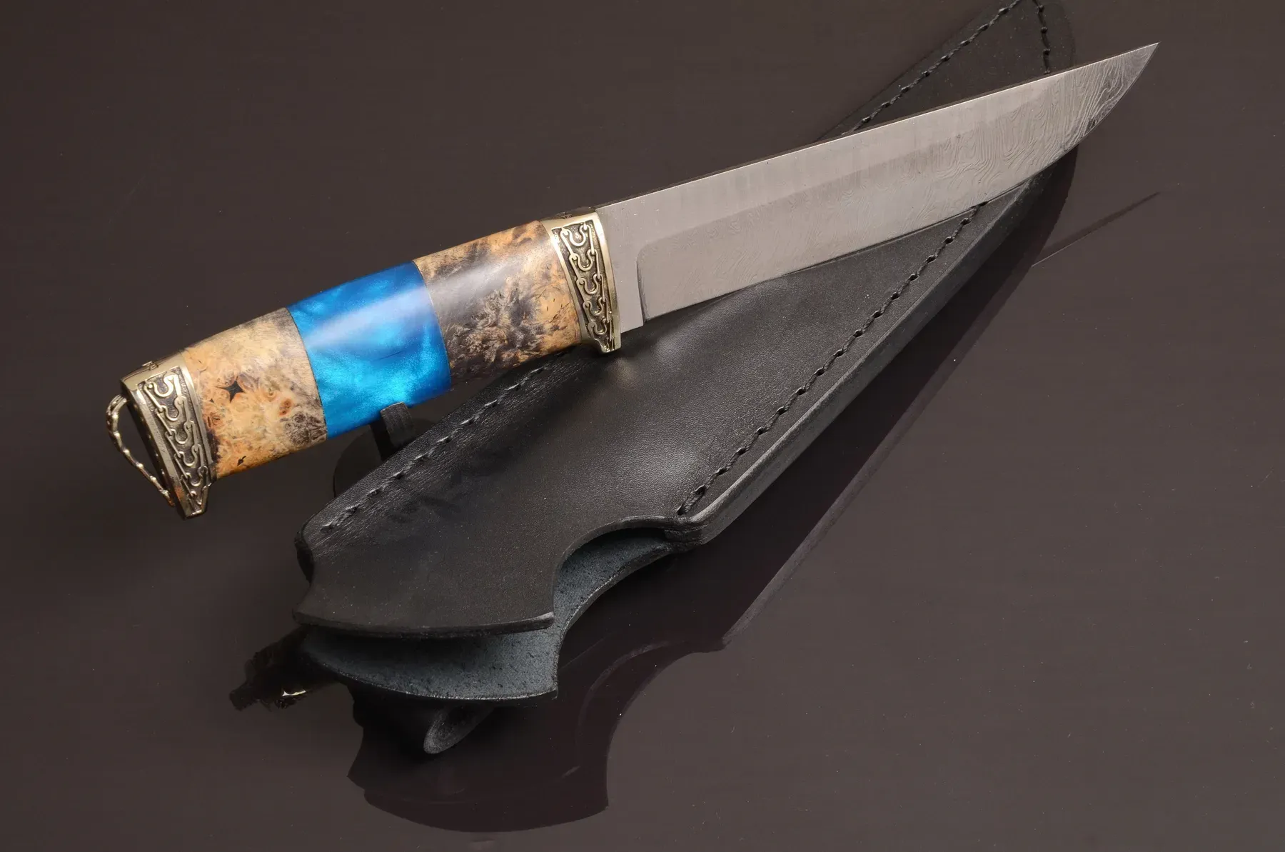 Handmade Damascus Knife – Designer Handle with Chain Casting - Elegant Knives