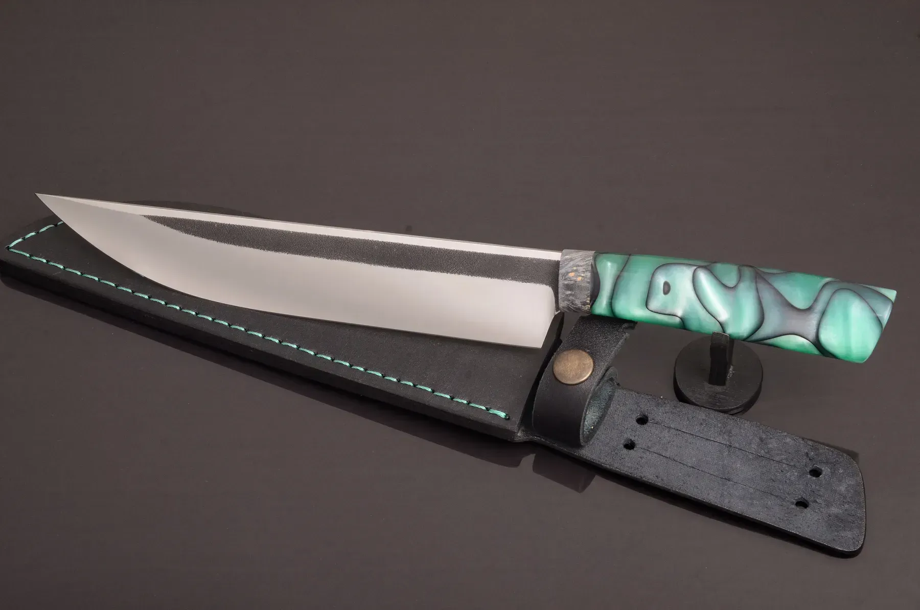 Unique Premium Knife with N690 Steel Blade and Acrylic Handle