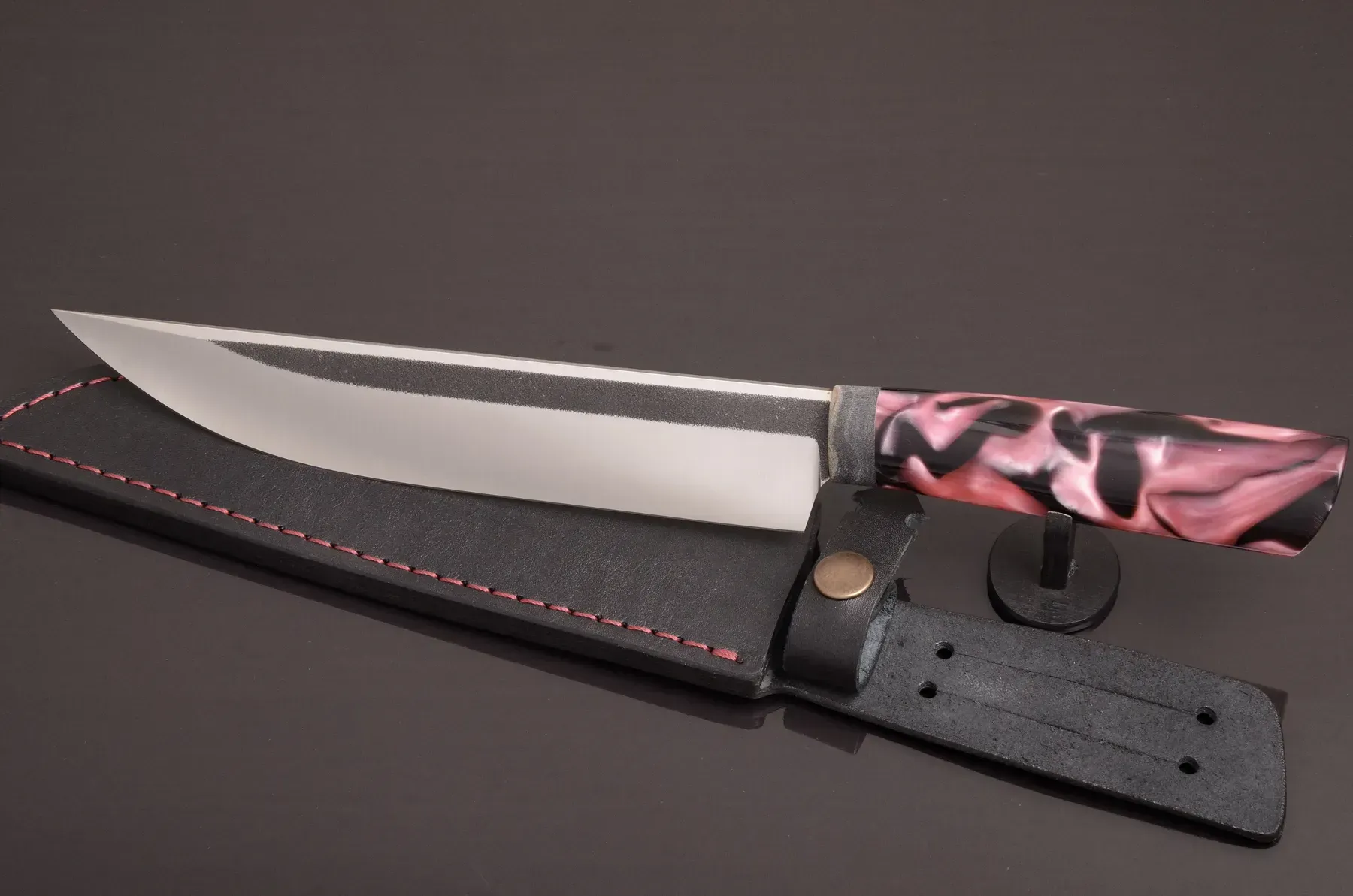 Exclusive Chef’s Knife with N690 Steel Blade and Acrylic Handle