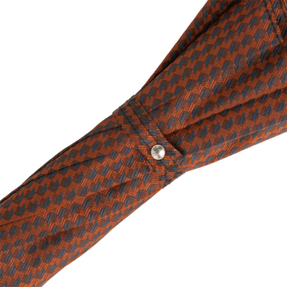 Elegant Umbrella with Straight Continuous Chestnut Stick and Knob End