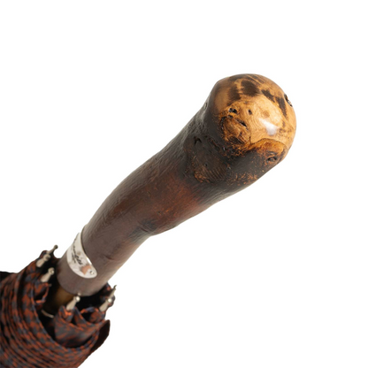 Elegant Umbrella with Straight Continuous Chestnut Stick and Knob End