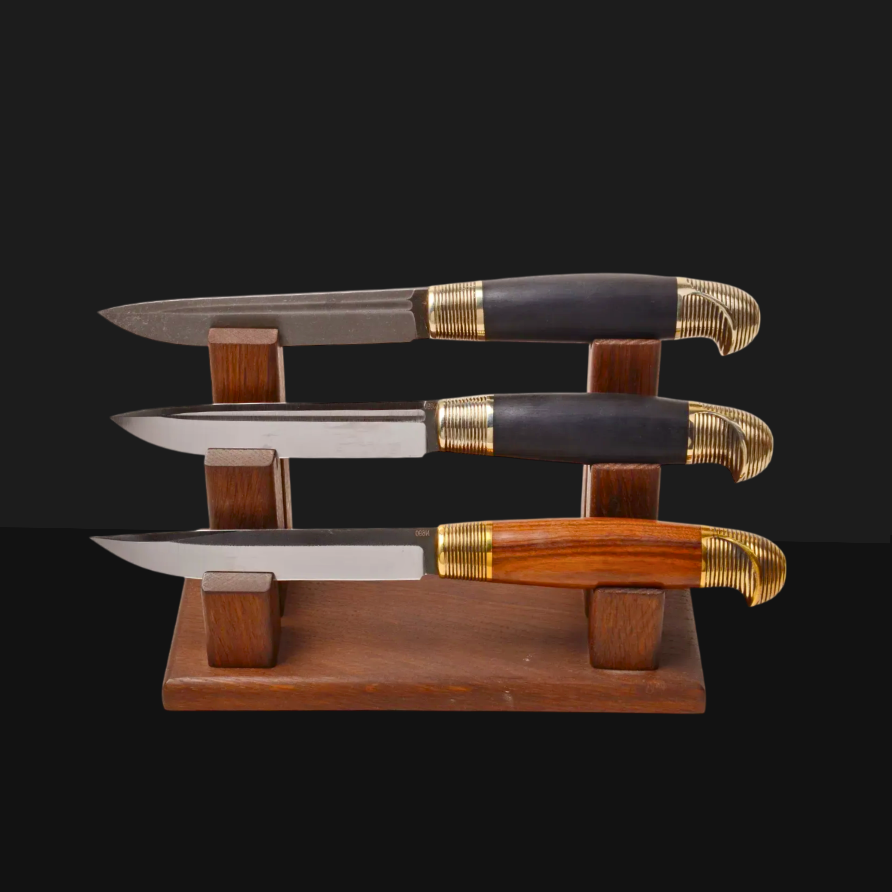 Triple Knife Display Stand – Solid Oak