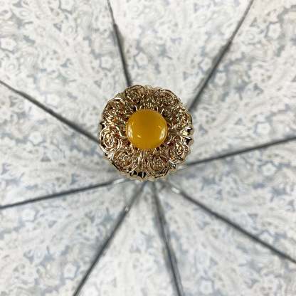 Cream Paisley Folding Umbrella – Artistic and Luxuriously Crafted