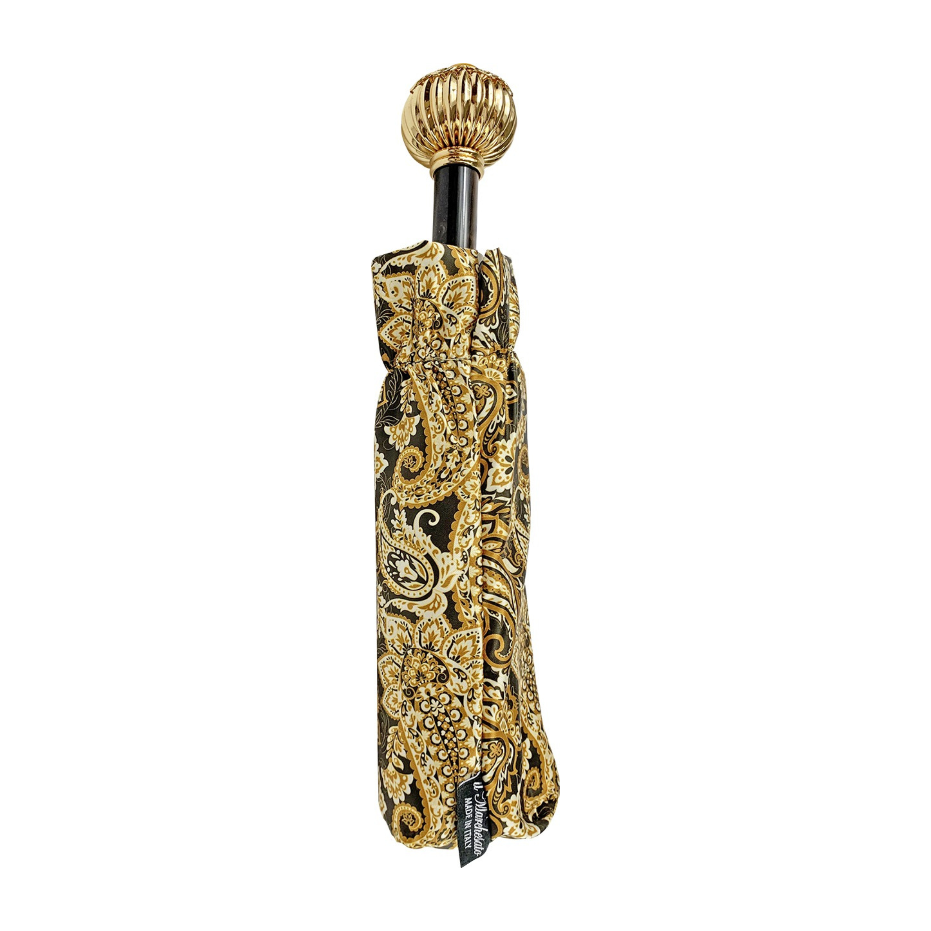Cream Paisley Folding Umbrella – Artistic and Luxuriously Crafted