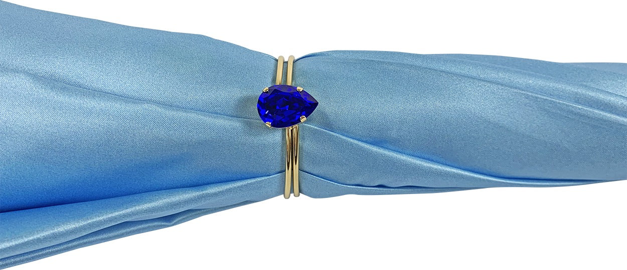Blue Peacock Umbrella – Exquisite Craftsmanship and Luxury