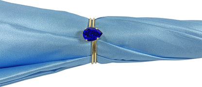 Blue Peacock Umbrella – Exquisite Craftsmanship and Luxury