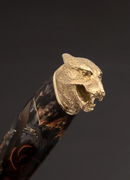 Author’s Collectible Knife Wolf – Damascus Steel Blade and Unique Casting