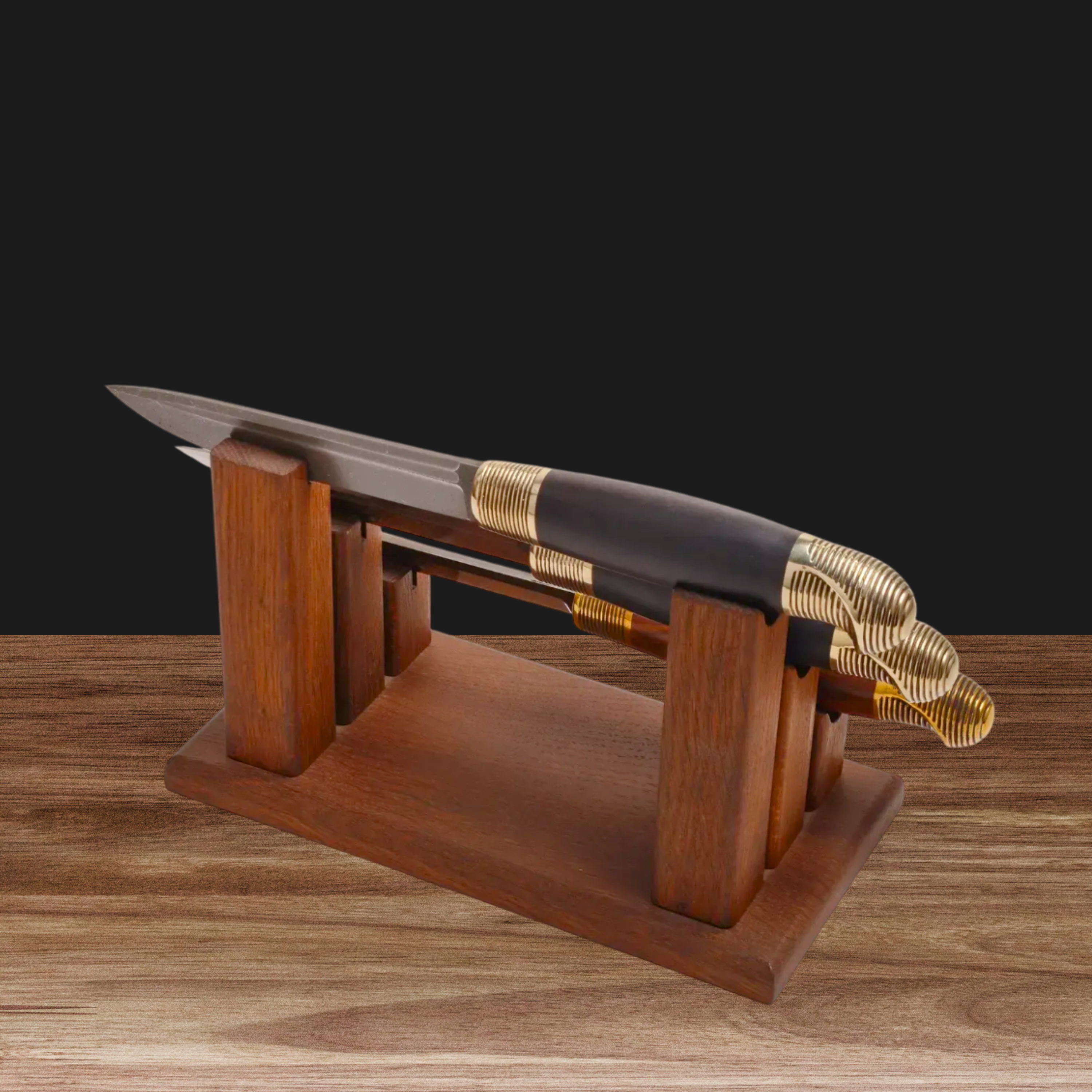 Triple Knife Display Stand – Solid Oak