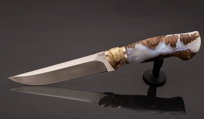 Stylish Collectible Knife with M390 Steel Blade and Hybrid Handle