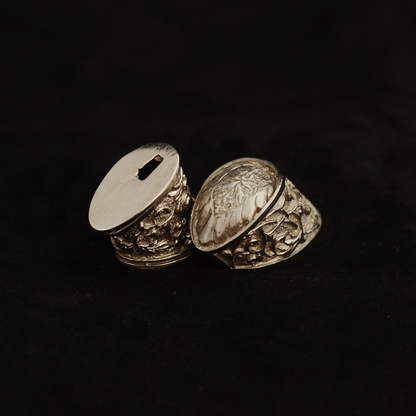 Knife Guards Bolsters Pommel