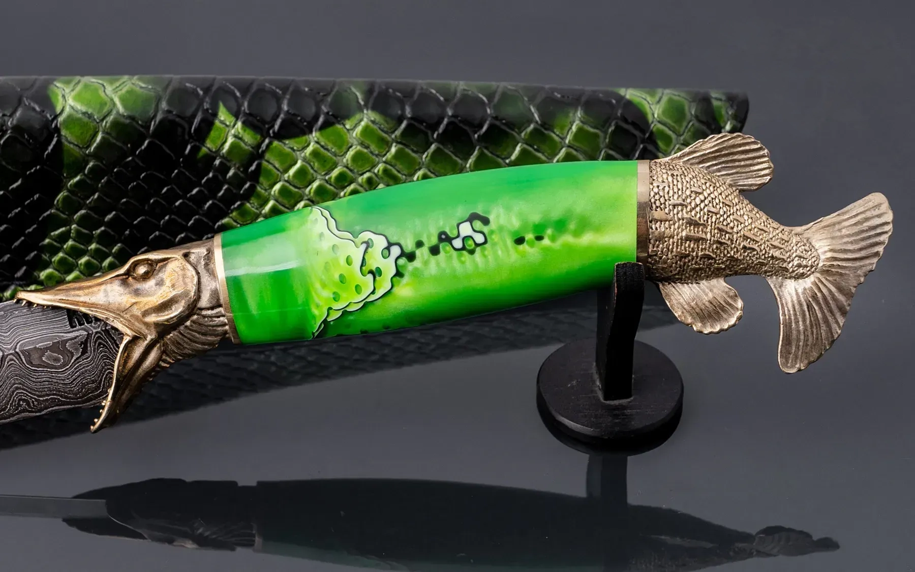 Collectible handmade knife art object pike