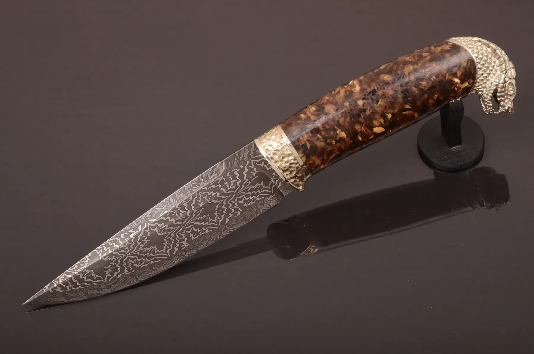 Exclusive Collectible Knife with Mosaic Damascus Steel Blade and Amber Handle