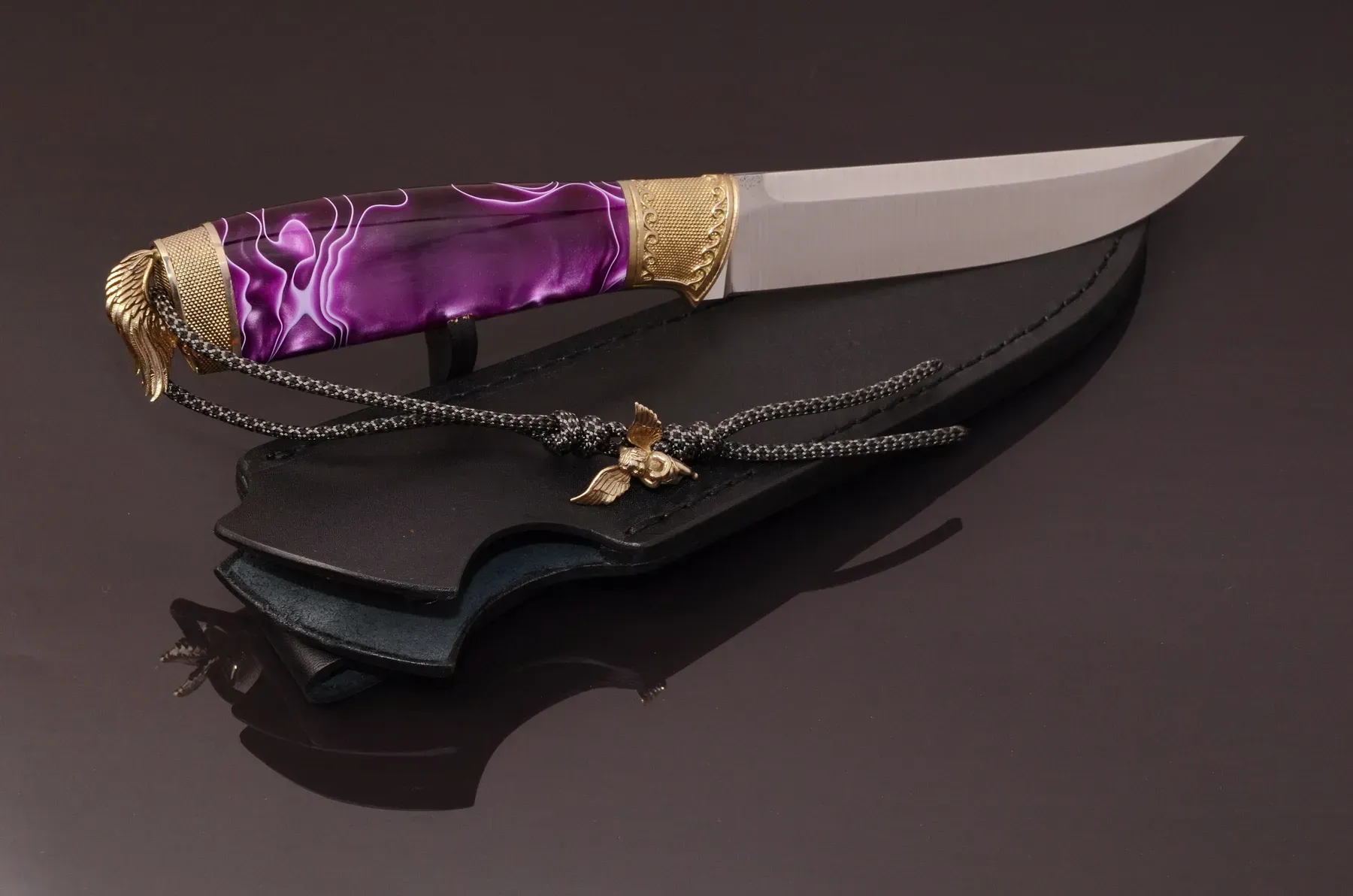 Luxury Handmade Knife Aries with Acrylic Handle and N690 Steel - Elegant Knives