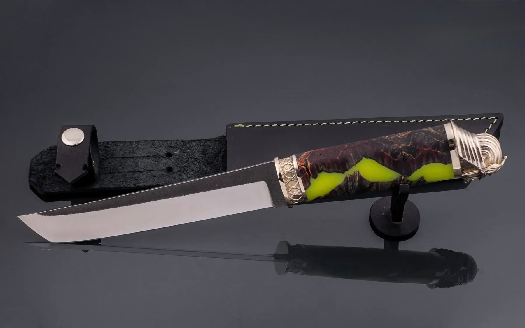 exclusive handmade design knife