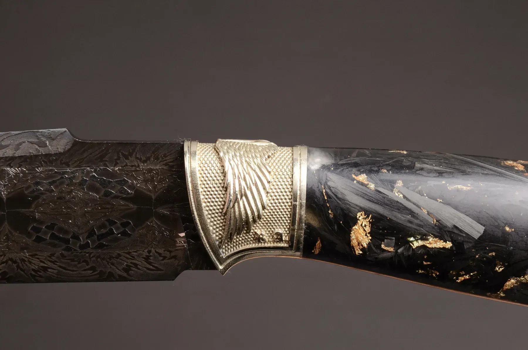 Exclusive Mosaic Damascus Knife with Carbon Handle and Gemstone